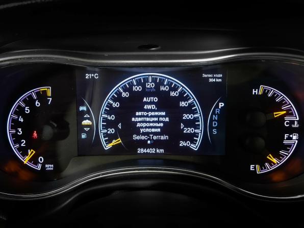 Jeep Grand Cherokee IV (WK2) Рестайлинг с пробегом 2014 года, цена 1 734 000 рублей, 284402 км, внедорожник, Автокод Объявления