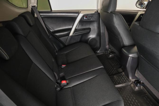 Toyota RAV4 IV (XA40) с пробегом 2014 года, цена 2 049 000 рублей, 180000 км, внедорожник, Автокод Объявления