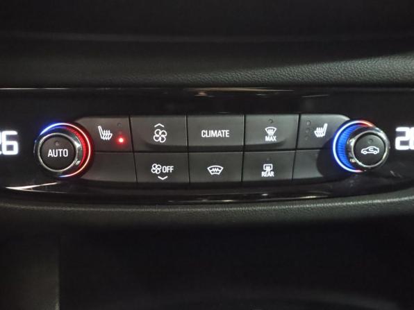 Opel Insignia II с пробегом 2019 года, цена 1 380 000 рублей, 147332 км, лифтбек, Автокод Объявления