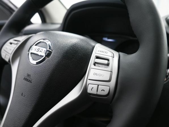 Nissan Qashqai II с пробегом 2016 года, цена 1 799 900 рублей, 70000 км, внедорожник, Автокод Объявления
