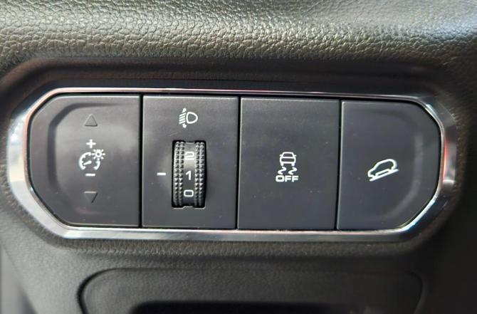 Haval Jolion I с пробегом 2022 года, цена 1 685 000 рублей, 58153 км, внедорожник, Автокод Объявления