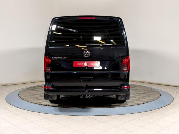 Volkswagen Caravelle T6 Рестайлинг с пробегом 2021 года, цена 4 740 000 рублей, 51000 км, минивэн, Автокод Объявления