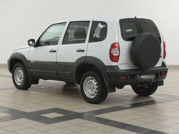Chevrolet Niva I Рестайлинг с пробегом 2017 года, цена 732 000 рублей, 52000 км, внедорожник, Автокод Объявления
