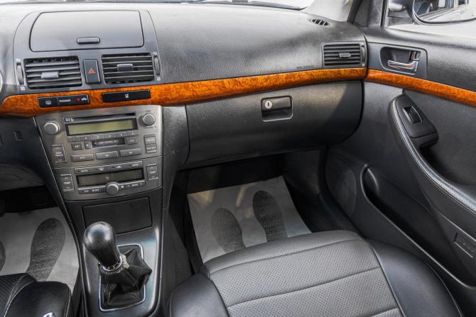 Toyota Avensis II Рестайлинг с пробегом 2007 года, цена 629 000 рублей, 328000 км, седан, Автокод Объявления