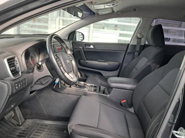 Kia Sportage IV Рестайлинг с пробегом 2021 года, цена 2 423 000 рублей, 58953 км, внедорожник, Автокод Объявления