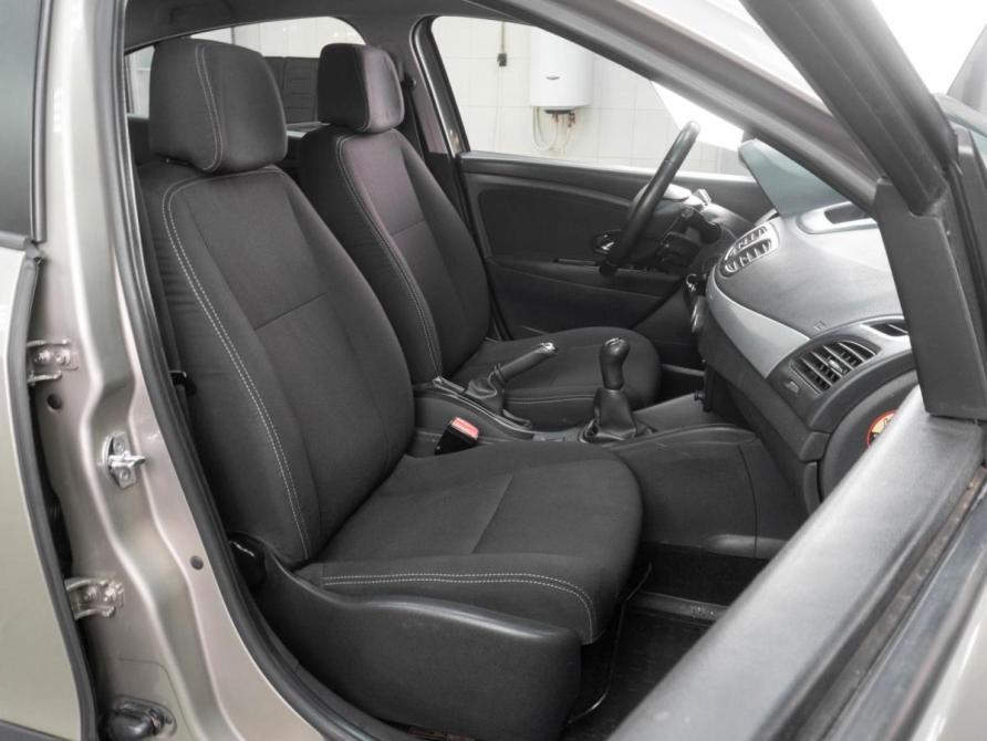 Renault Fluence I Рестайлинг Тюмень  - изображение 8