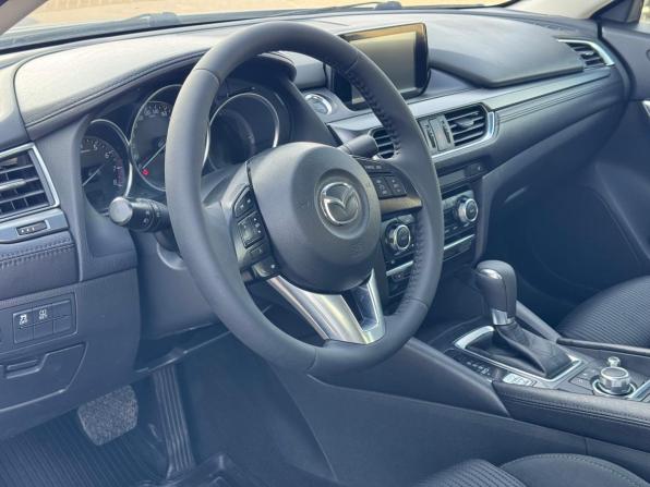 Mazda 6 III (GJ) Рестайлинг с пробегом 2016 года, цена 1 700 000 рублей, 201000 км, седан, Автокод Объявления
