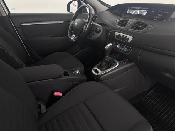 Renault Scenic III Рестайлинг 2 с пробегом 2016 года, цена 1 099 000 рублей, 242001 км, минивэн, Автокод Объявления