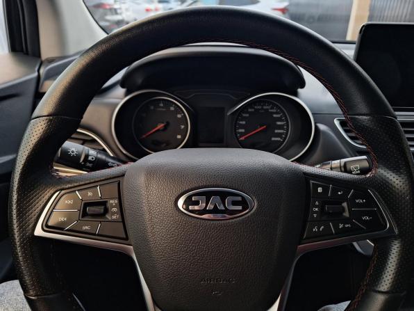 JAC JS3 с пробегом 2023 года, цена 1 350 000 рублей, 47334 км, внедорожник, Автокод Объявления