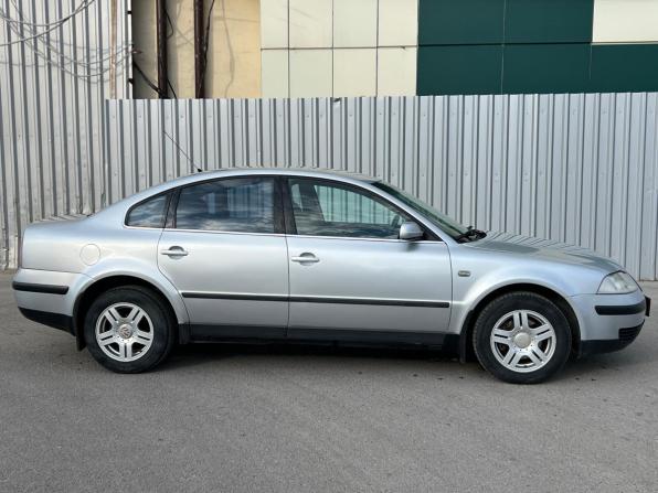 Volkswagen Passat B5 Рестайлинг с пробегом 2001 года, цена 499 000 рублей, 330819 км, седан, Автокод Объявления
