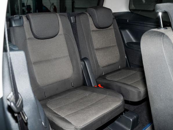 Volkswagen Sharan II с пробегом 2013 года, цена 1 230 000 рублей, 112300 км, минивэн, Автокод Объявления