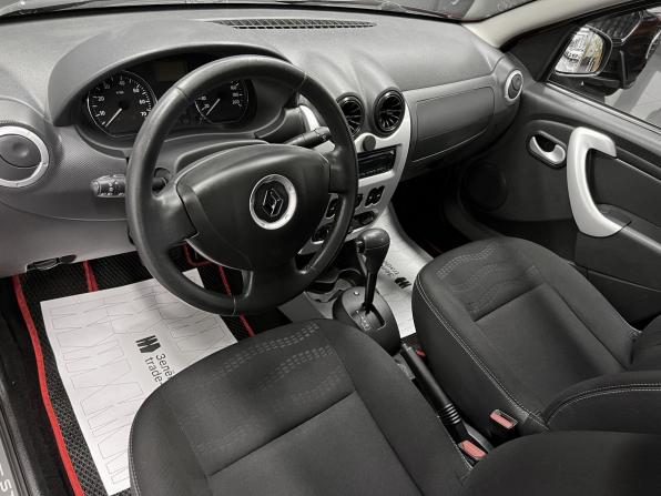 Renault Sandero I с пробегом 2014 года, цена 740 000 рублей, 195116 км, хэтчбек, Автокод Объявления