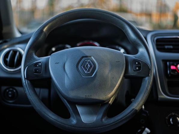 Renault Sandero II с пробегом 2016 года, цена 815 000 рублей, 106688 км, хэтчбек, Автокод Объявления