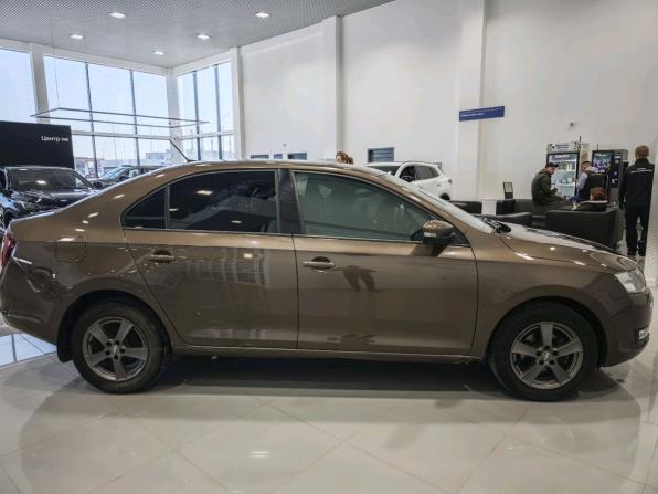 Skoda Rapid I Рестайлинг с пробегом 2018 года, цена 1 100 000 рублей, 170000 км, лифтбек, Автокод Объявления