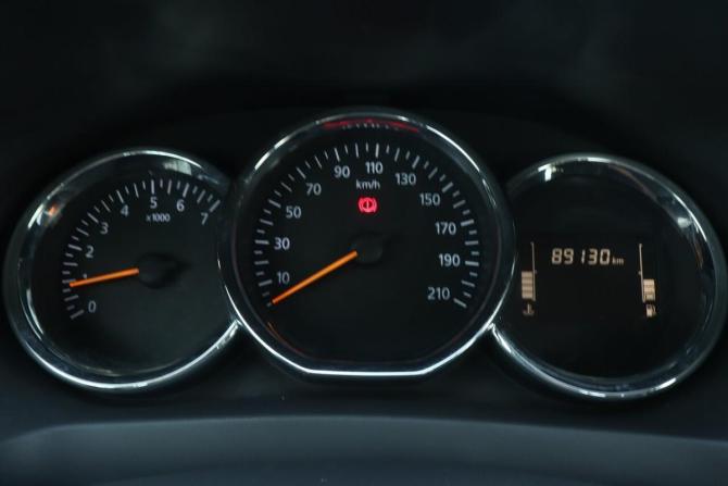 Renault Logan II Рестайлинг с пробегом 2022 года, цена 1 137 000 рублей, 89125 км, седан, Автокод Объявления