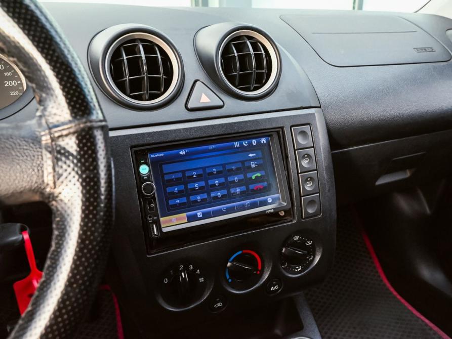 Ford Fiesta Mk5 Екатеринбург  - изображение 11
