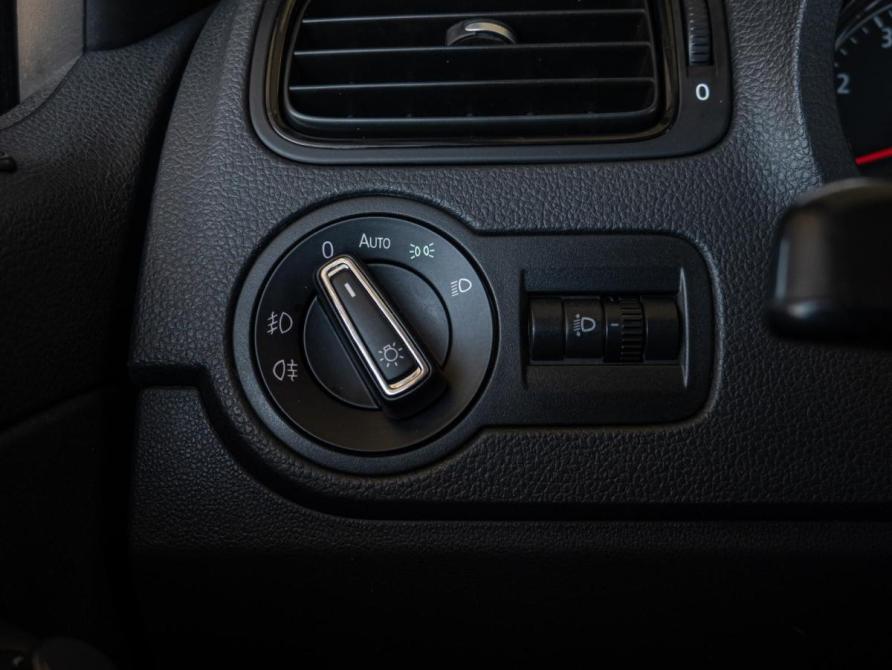 Volkswagen Polo V Рестайлинг Краснодар  - изображение 16