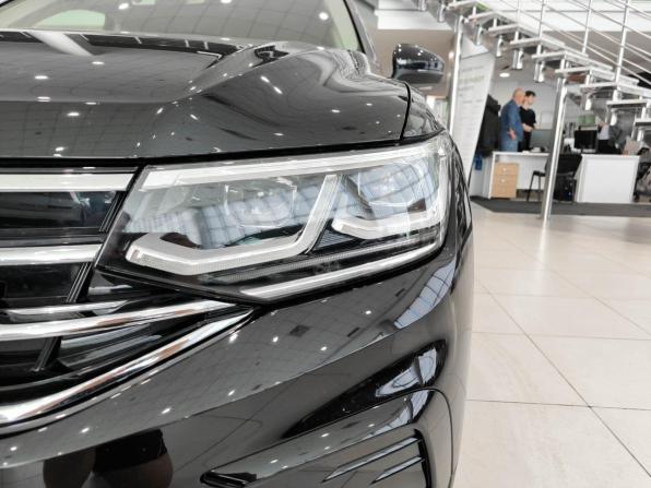 Volkswagen Tiguan II Рестайлинг с пробегом 2021 года, цена 3 700 000 рублей, 69650 км, внедорожник, Автокод Объявления