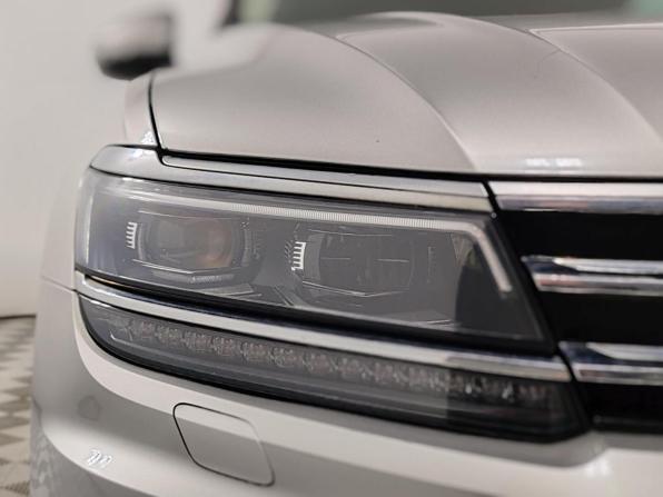 Volkswagen Tiguan II с пробегом 2017 года, цена 2 629 000 рублей, 88105 км, внедорожник, Автокод Объявления