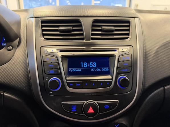 Hyundai Solaris I Рестайлинг с пробегом 2014 года, цена 970 000 рублей, 165482 км, седан, Автокод Объявления
