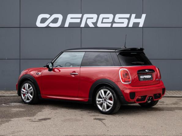 Mini Hatch III (F55/F56) с пробегом 2016 года, цена 2 430 000 рублей, 77933 км, хэтчбек, Автокод Объявления