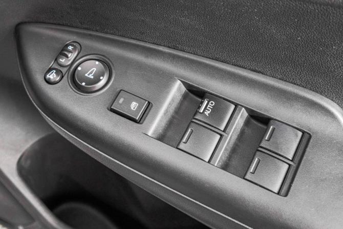 Honda Shuttle II с пробегом 2018 года, цена 1 299 000 рублей, 165900 км, универсал, Автокод Объявления