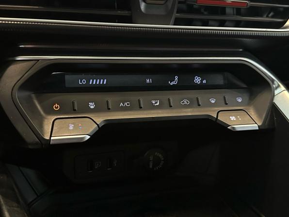 Kaiyi E5 с пробегом 2023 года, цена 1 099 900 рублей, 77250 км, седан, Автокод Объявления