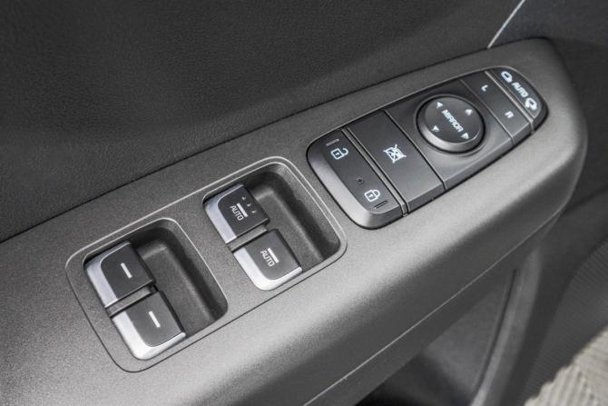 Kia Sportage IV Рестайлинг с пробегом 2020 года, цена 2 399 000 рублей, 134400 км, внедорожник, Автокод Объявления