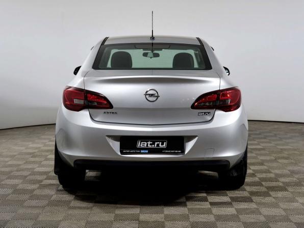 Opel Astra J Рестайлинг с пробегом 2013 года, цена 735 000 рублей, 154101 км, седан, Автокод Объявления