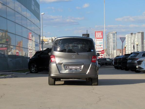Honda Freed I с пробегом 2009 года, цена 900 000 рублей, 160087 км, компактвэн, Автокод Объявления