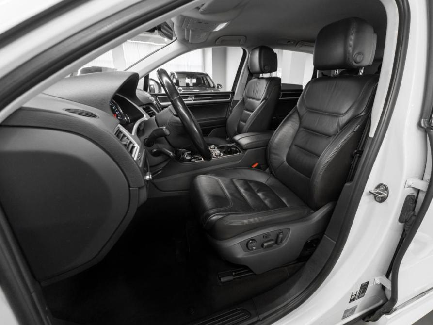 Volkswagen Touareg II Рестайлинг Москва  - изображение 14