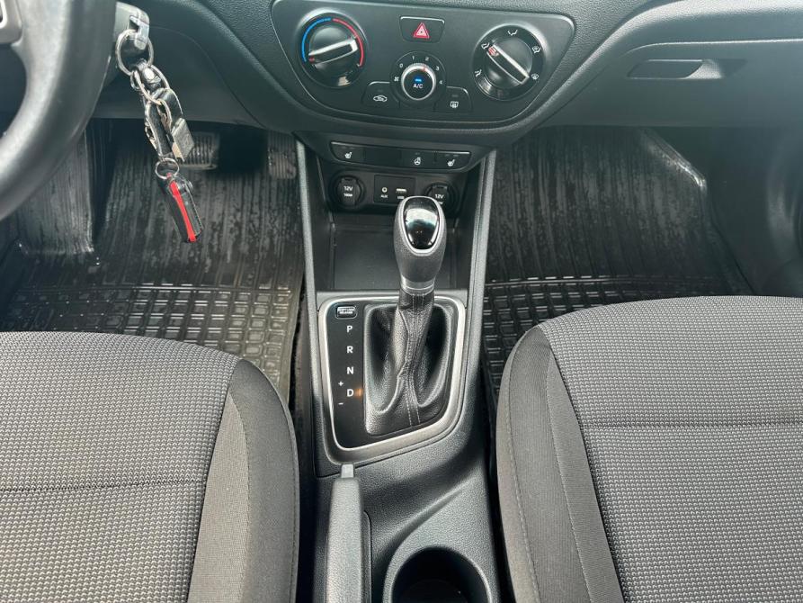 Hyundai Solaris II Екатеринбург  - изображение 11