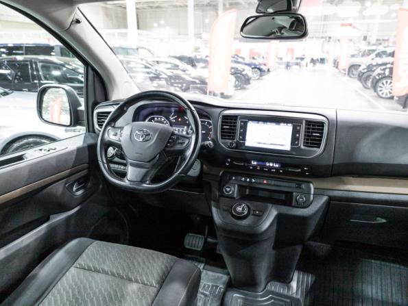 Toyota ProAce II с пробегом 2018 года, цена 3 585 000 рублей, 96000 км, минивэн, Автокод Объявления
