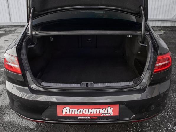 Volkswagen Passat B8 с пробегом 2019 года, цена 2 200 000 рублей, 71191 км, седан, Автокод Объявления