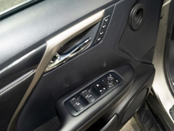 Lexus RX IV Рестайлинг с пробегом 2019 года, цена 4 965 000 рублей, 69350 км, внедорожник, Автокод Объявления