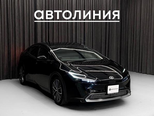 Toyota Prius V (XW60) с пробегом 2023 года, цена 3 500 000 рублей, 26000 км, лифтбек, Автокод Объявления