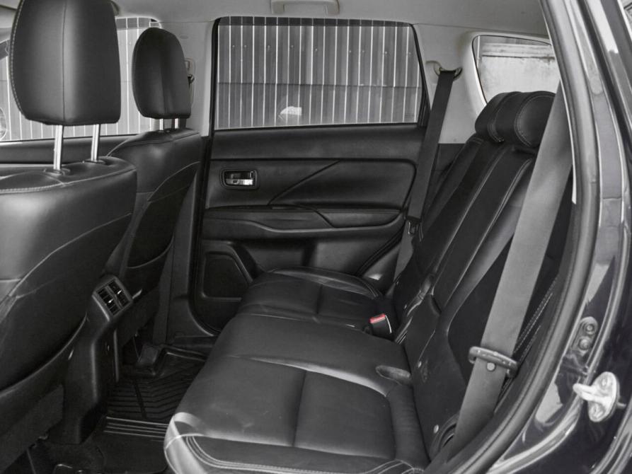 Mitsubishi Outlander III Рестайлинг 3 Екатеринбург  - изображение 24