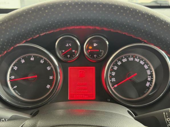 Opel Astra J с пробегом 2011 года, цена 699 000 рублей, 158073 км, универсал, Автокод Объявления