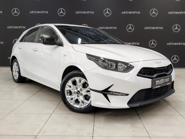 Kia Ceed III Рестайлинг с пробегом 2022 года, цена 2 250 000 рублей, 71500 км, хэтчбек, Автокод Объявления