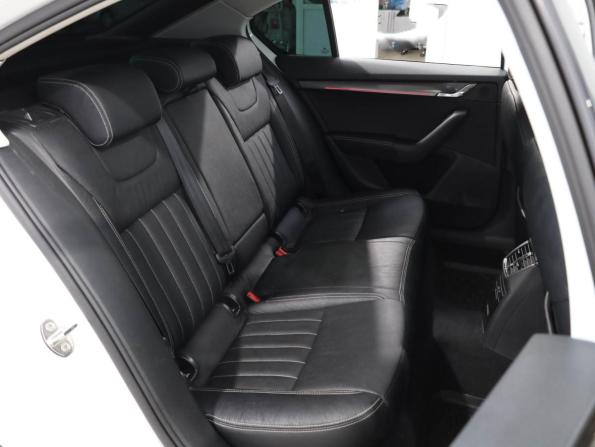 Skoda Octavia III (A7) Рестайлинг с пробегом 2019 года, цена 2 099 000 рублей, 120408 км, лифтбек, Автокод Объявления