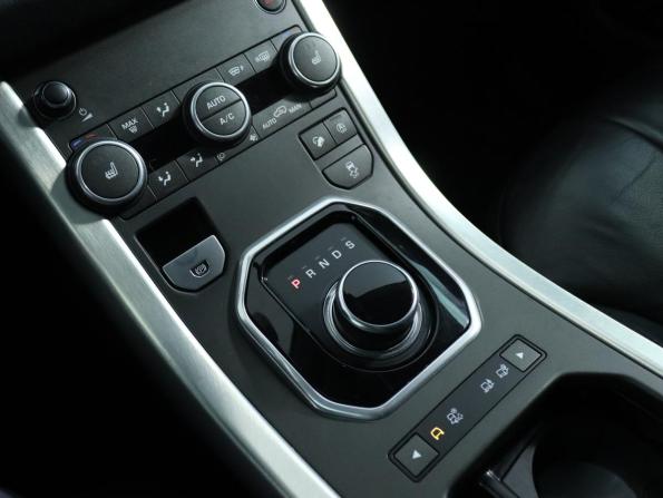 Land Rover Range Rover Evoque I Рестайлинг с пробегом 2018 года, цена 2 425 000 рублей, 105733 км, внедорожник, Автокод Объявления