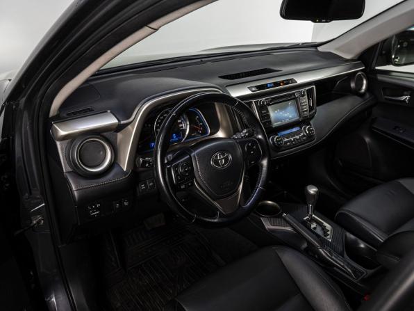 Toyota RAV4 IV (XA40) с пробегом 2015 года, цена 2 365 000 рублей, 181948 км, внедорожник, Автокод Объявления