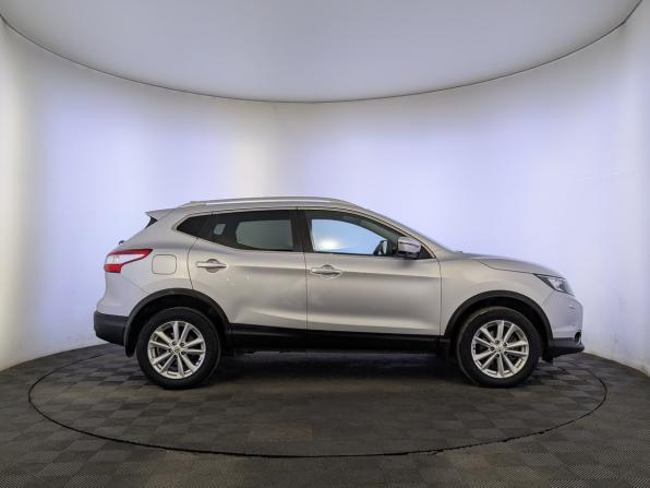 Nissan Qashqai II с пробегом 2018 года, цена 1 800 000 рублей, 82500 км, внедорожник, Автокод Объявления