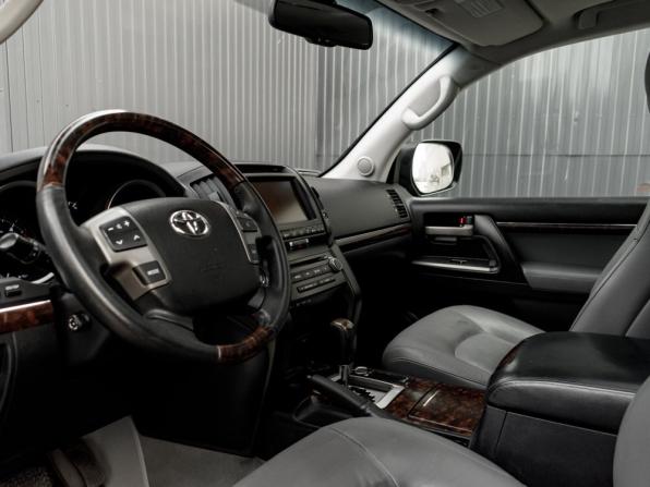 Toyota Land Cruiser 200 Series с пробегом 2010 года, цена 3 100 000 рублей, 340321 км, внедорожник, Автокод Объявления