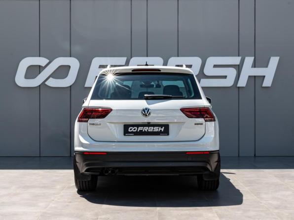 Volkswagen Tiguan II с пробегом 2019 года, цена 2 730 000 рублей, 70783 км, внедорожник, Автокод Объявления