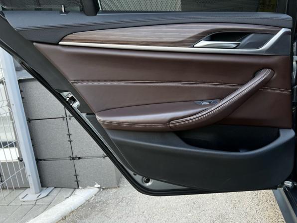 BMW 5 серии VII (G30/G31/G38) с пробегом 2019 года, цена 3 990 000 рублей, 98059 км, седан, Автокод Объявления