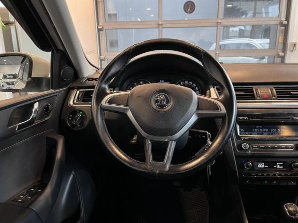 Skoda Rapid I с пробегом 2014 года, цена 680 000 рублей, 288566 км, лифтбек, Автокод Объявления