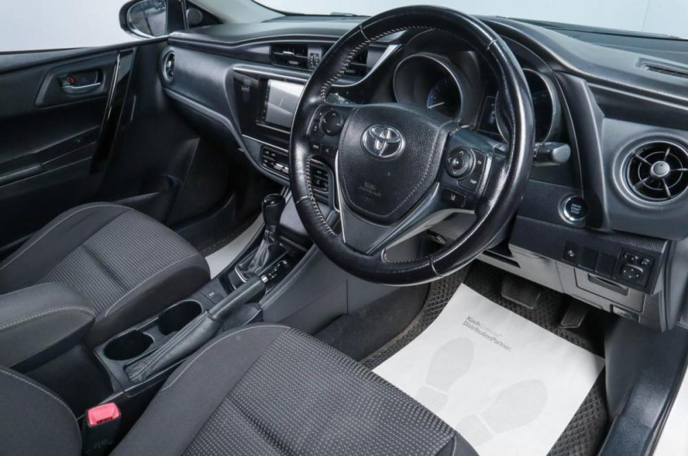 Toyota Auris II Рестайлинг Челябинск  - изображение 8