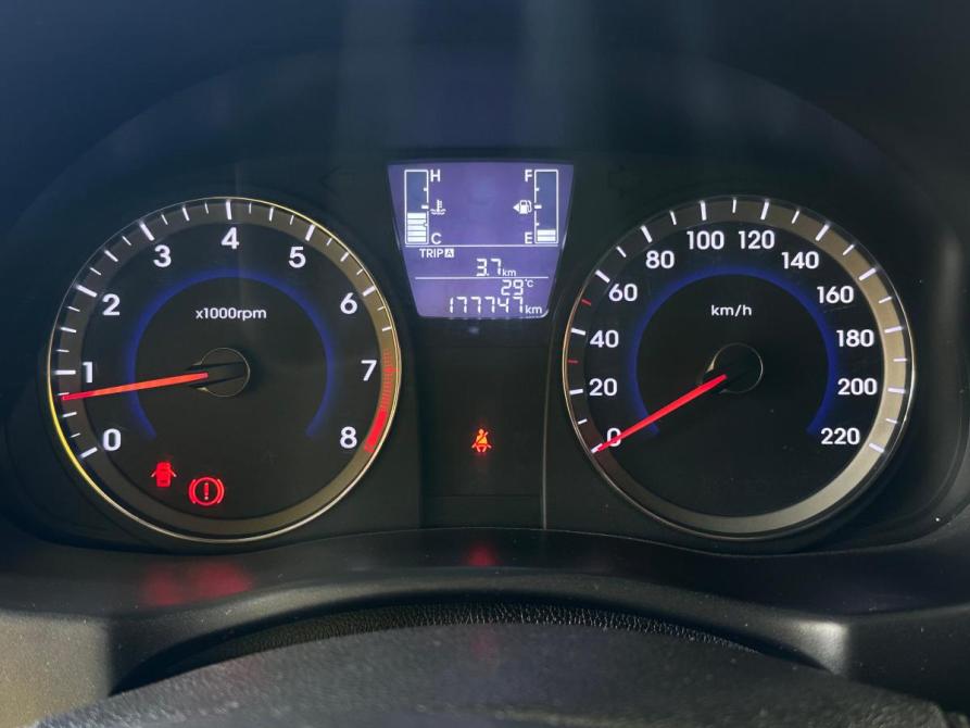 Hyundai Solaris I Рестайлинг Ижевск  - изображение 11