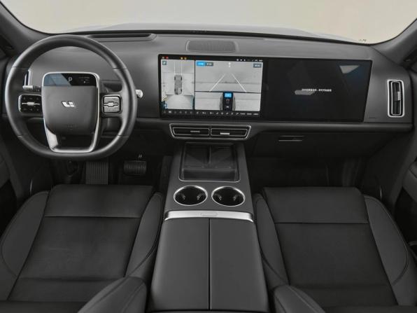 Li Auto (Lixiang) L9 I Рестайлинг с пробегом 2025 года, цена 8 999 000 рублей, 75 км, внедорожник, Автокод Объявления